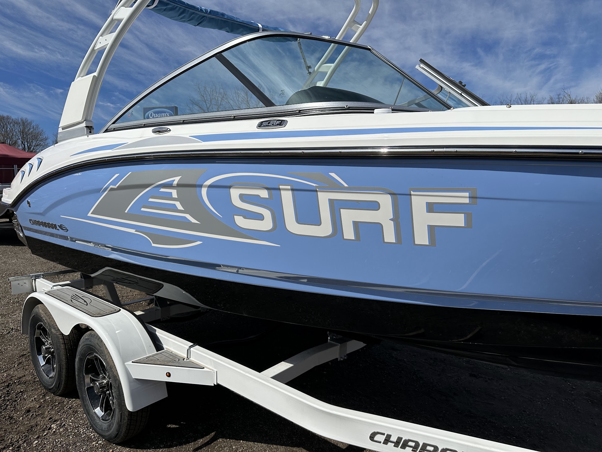 2024 Chaparral 21 SURF 250HP Mercruiser forward drive. - Photo 10